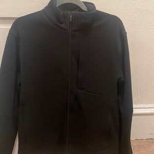 Black lululemon fall/spring jacket